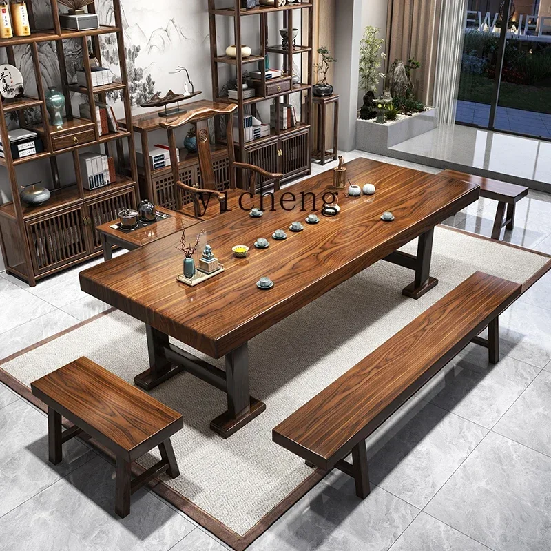 Tea & Coffee Quận 1 - r5.13 bir masa ve beş sandalye